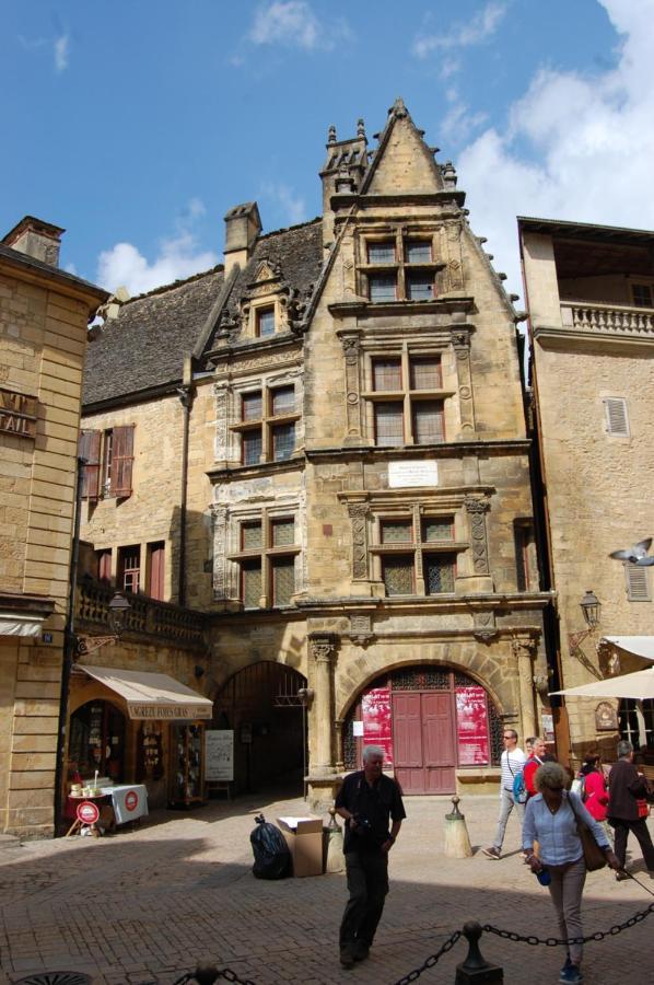 Appartement La Vie En Rose Périgueux المظهر الخارجي الصورة